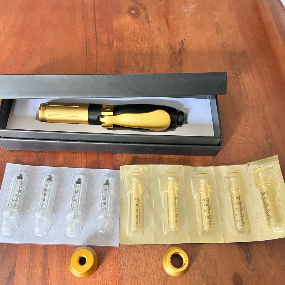 Gold and Black Hyaluron Pen